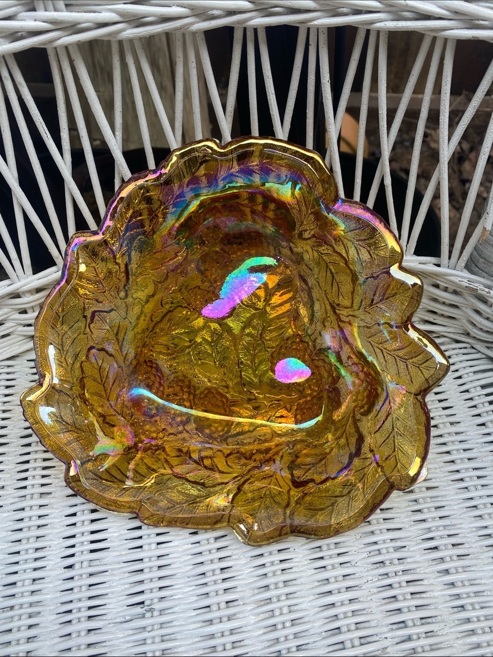 Vintage Indiana Glass "Loganberry" carnival glass bowl